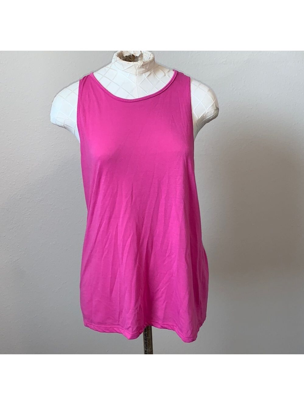 Crane Large Pink Tank